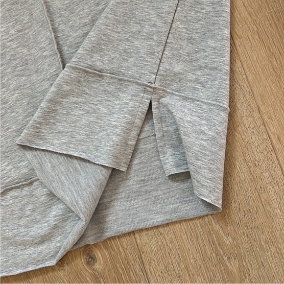 SPANX Perfect Length Dolman Tunic Oversized Sweatshirt Raw Hem Heather Grey- XS - Picture 5 of 13